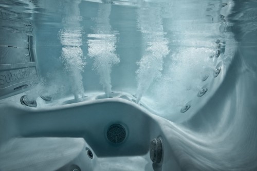 cleaning hot tub filter